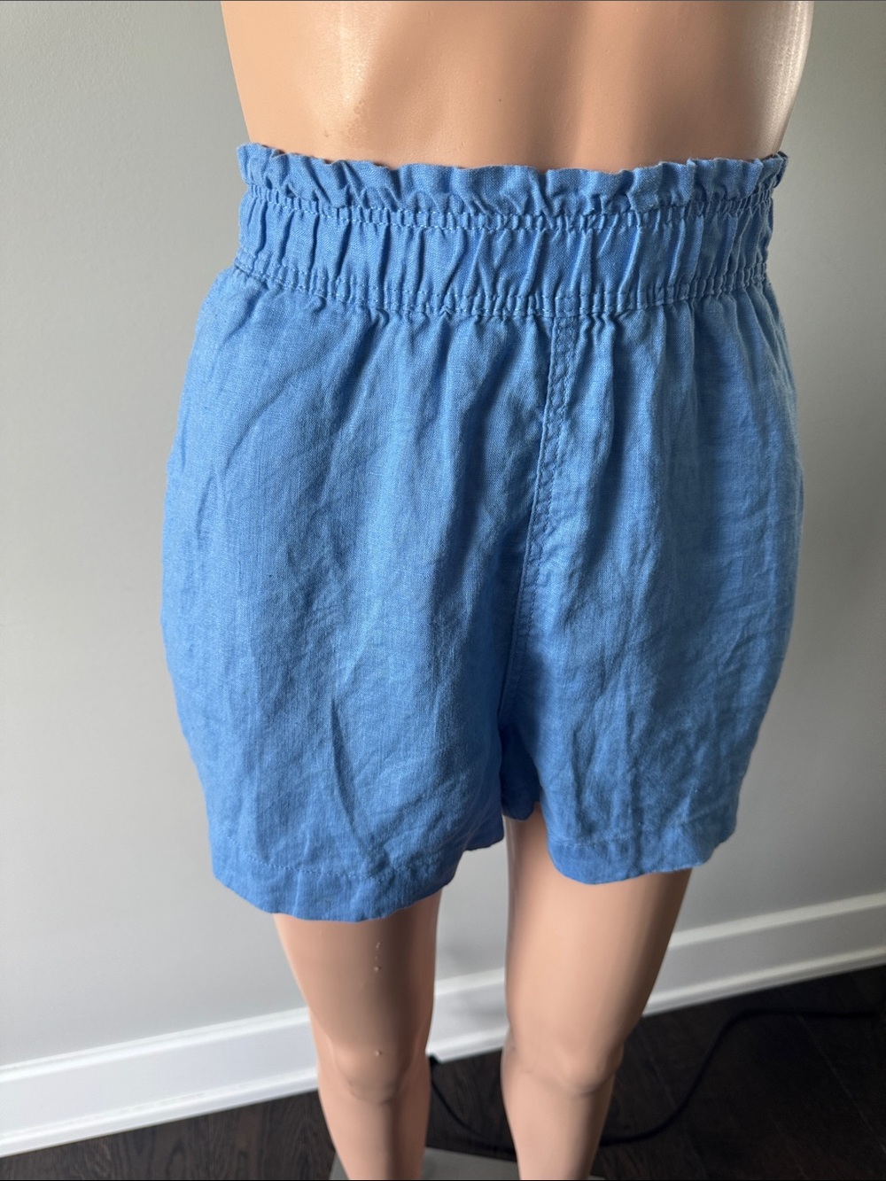 High-Waist Blue Linen Blend Shorts